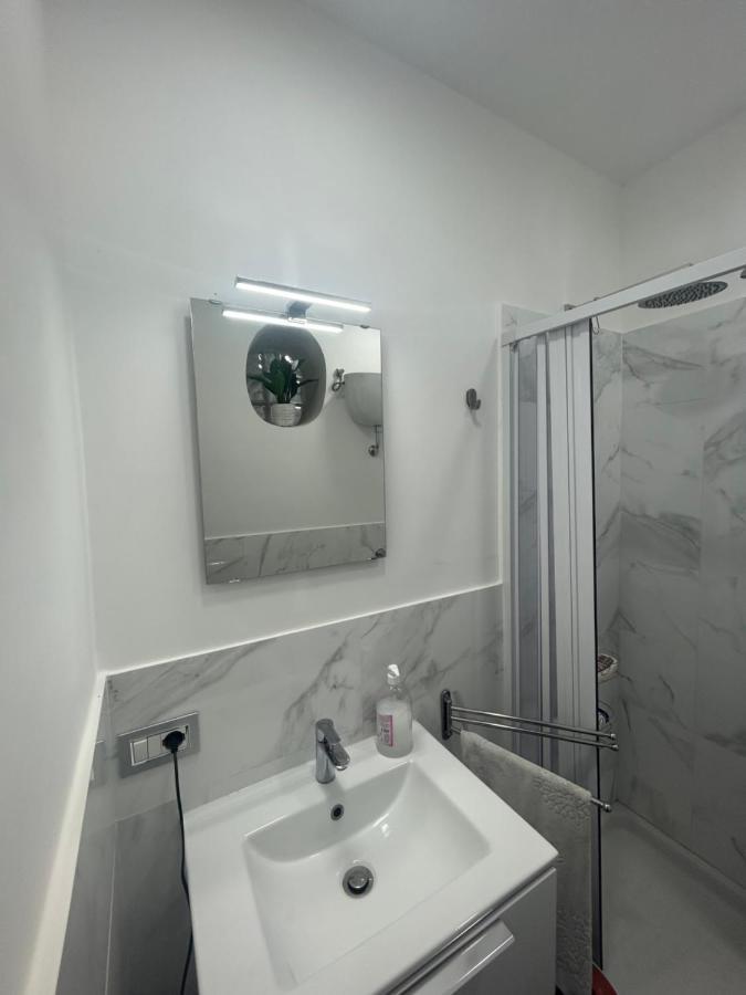 Appartement Casa Vacanze Qs 10 à Naples Extérieur photo
