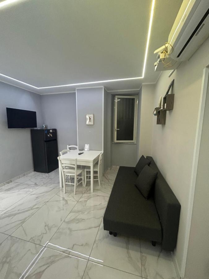 Appartement Casa Vacanze Qs 10 à Naples Extérieur photo